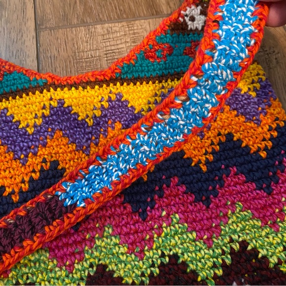 ⚡️Mega Sale⚡️Vibrant handwoven shoulder bag with zipper - Picture 10 of 11